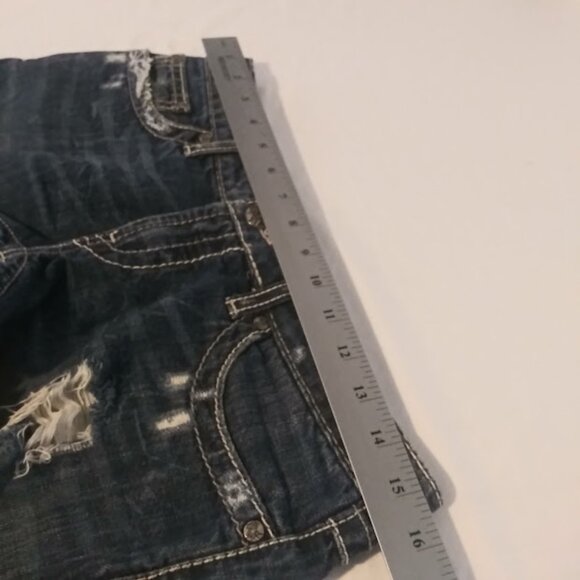 BKE women's size 26 distressed dark wash shorts - Picture 14 of 16